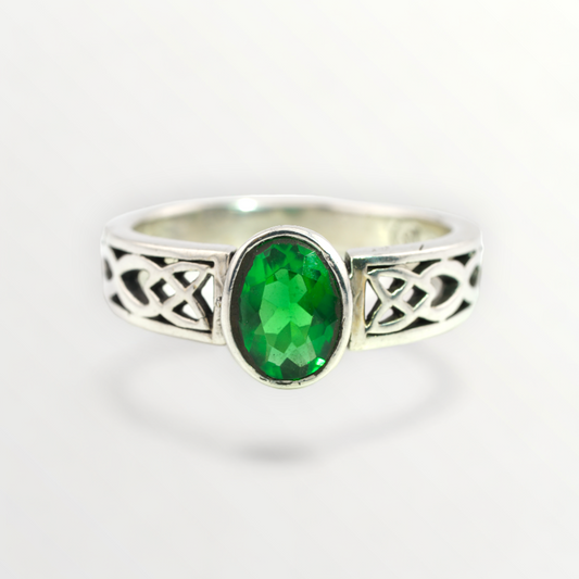 Vintage Irish Emerald Sterling Silver Ring - Size 8