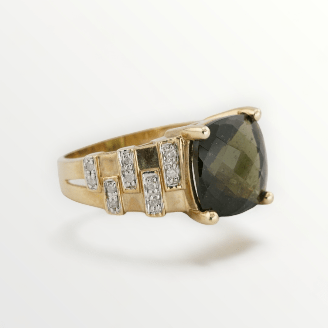 Ladies Green Tourmaline & Diamond 10k Gold Ring - Size 8 - SCG