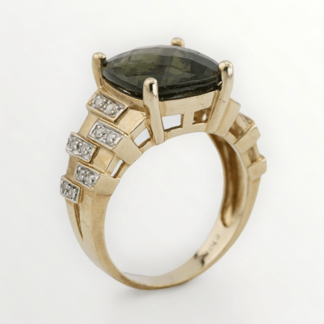 Ladies Green Tourmaline & Diamond 10k Gold Ring - Size 8 - SCG