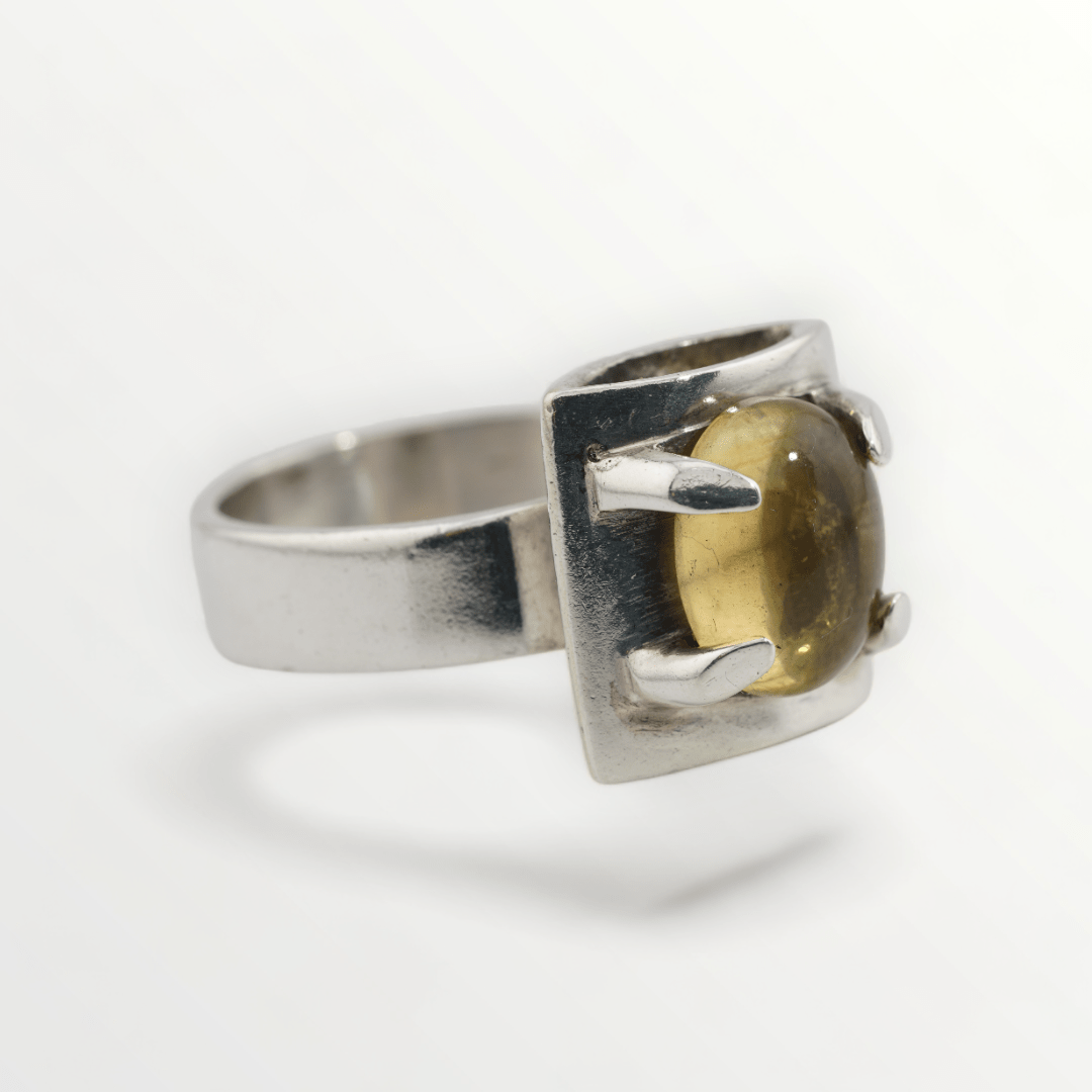Vintage Yellow Cabochon Sterling Silver Ring - Size 9 - SCG